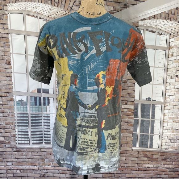 Urban Outfitters Pink Floyd Print Tee - Picture 11 of 16